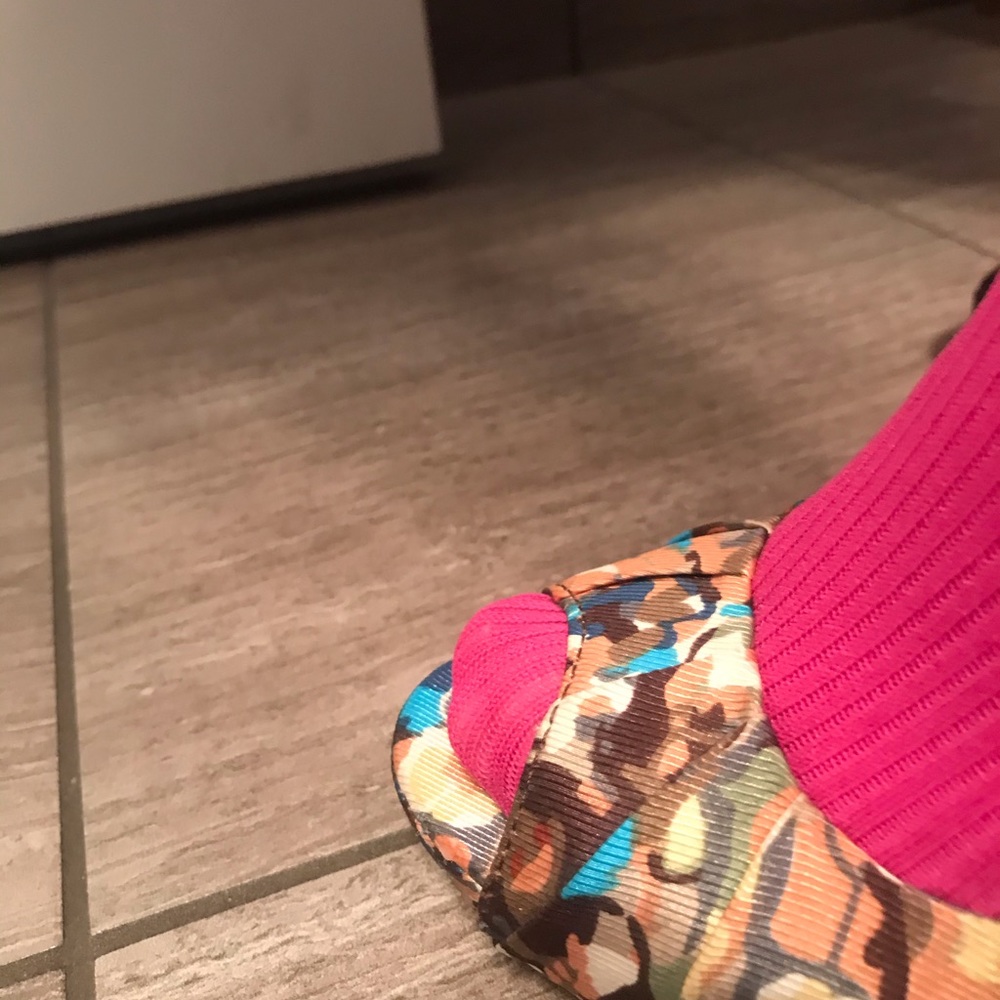 Madden Girl peep toe heels - Picture 7 of 8